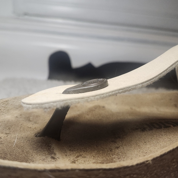 Birkenstock Gold/Tan Size 39 - Picture 8 of 9